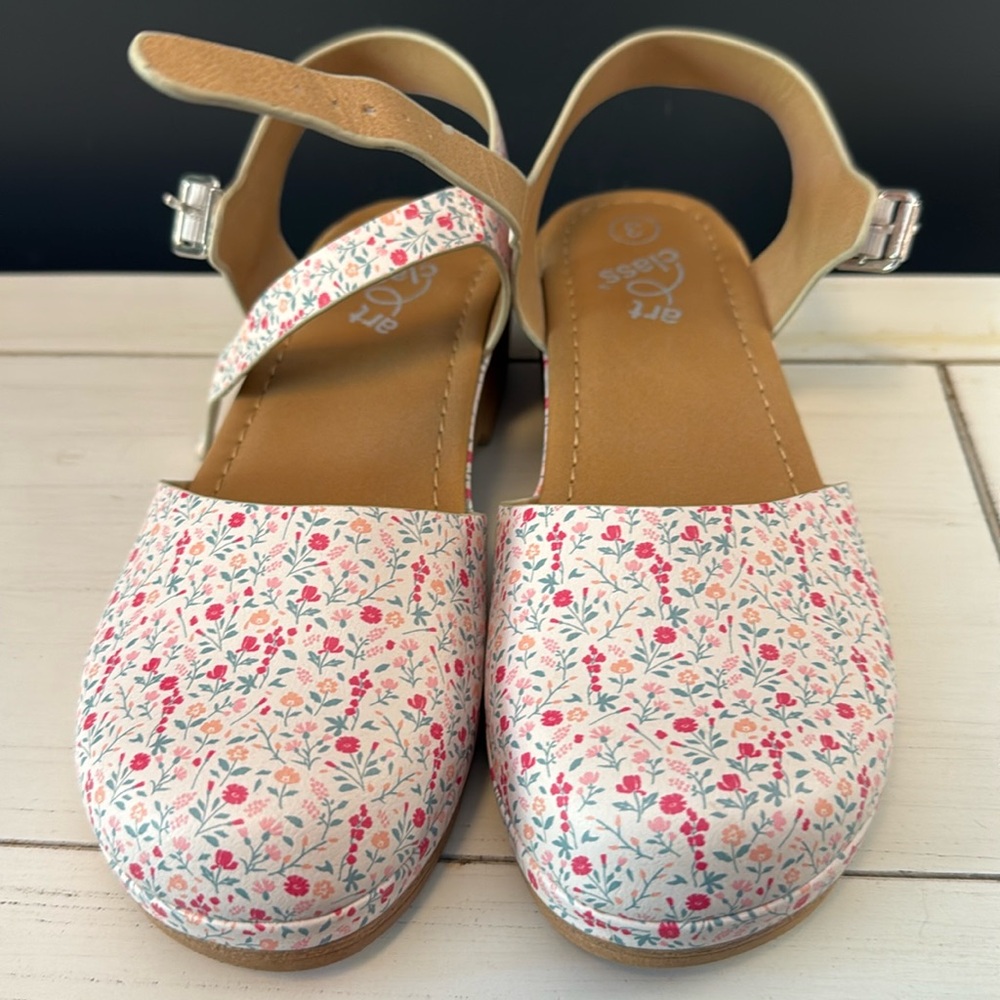 Girls floral ArtClass shoes